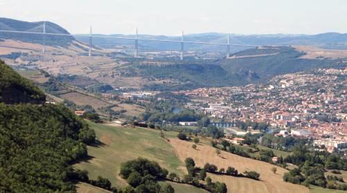 Le viaduc de Millau, seen from our overlook